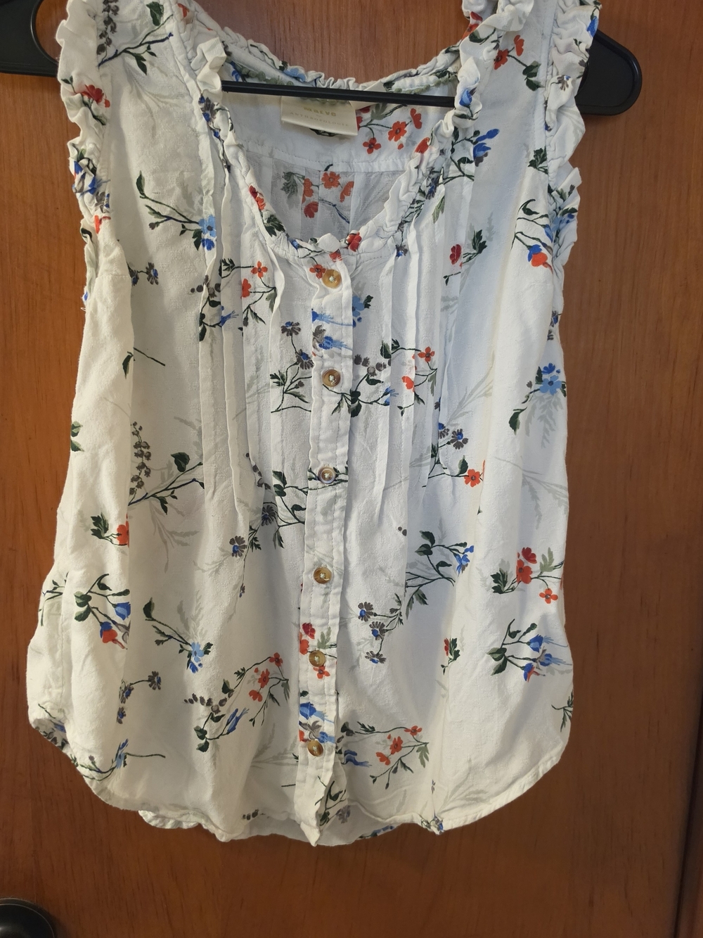 Anthropologie White Floral Button-Front Camisole with Blue & Red Accents